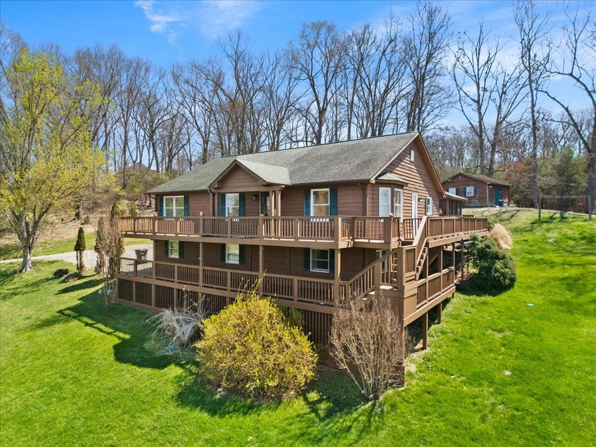 4660 BLUE HERON Drive
