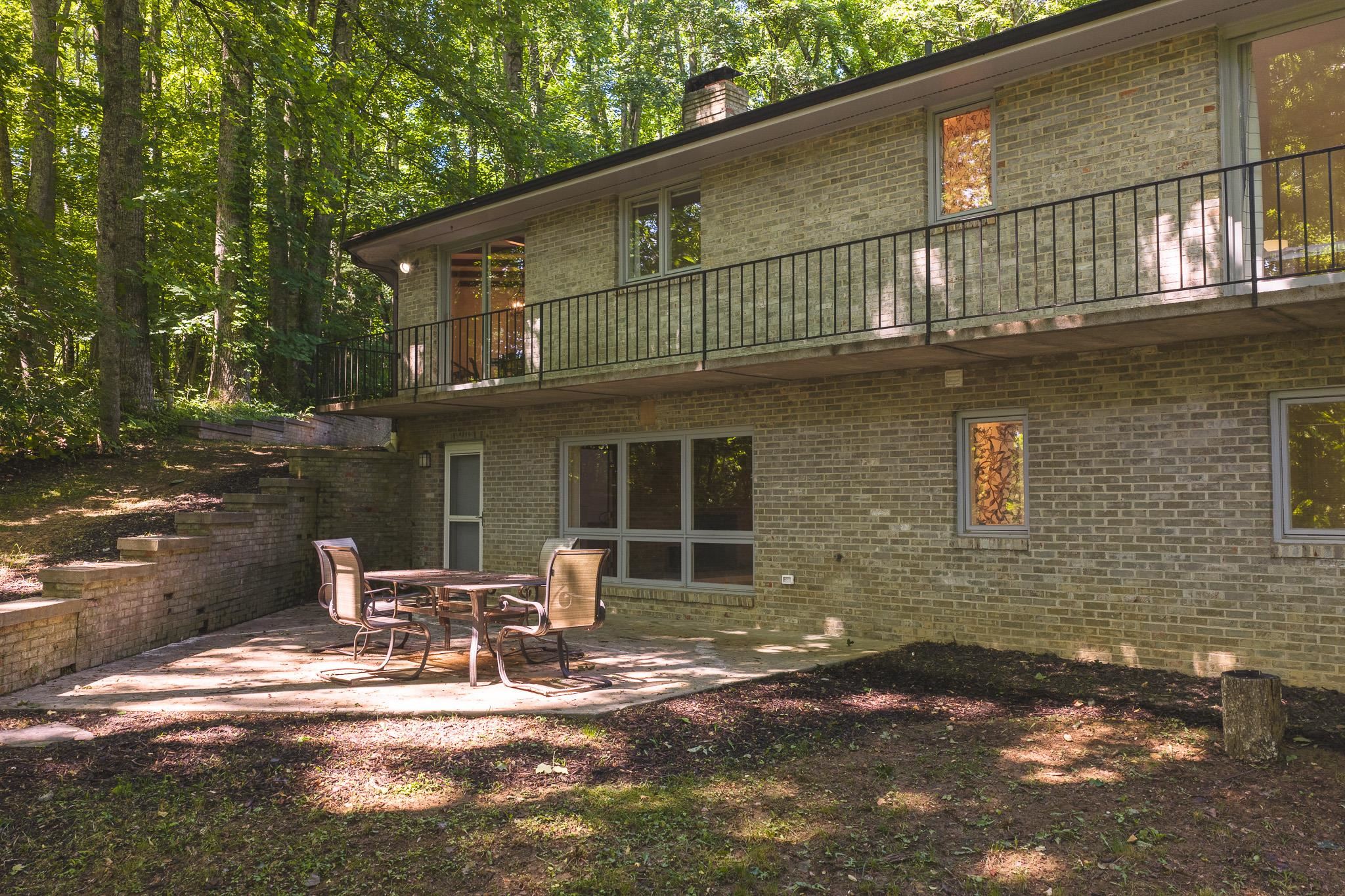1200 Lakewood Drive