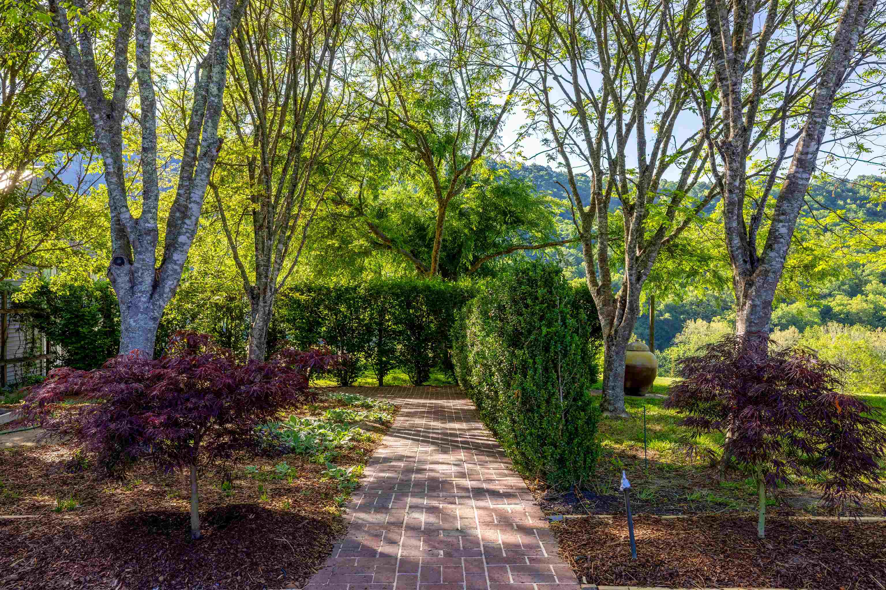4000 River Rise Road