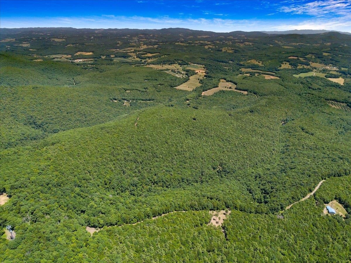 000 Blue Deer Run NW
