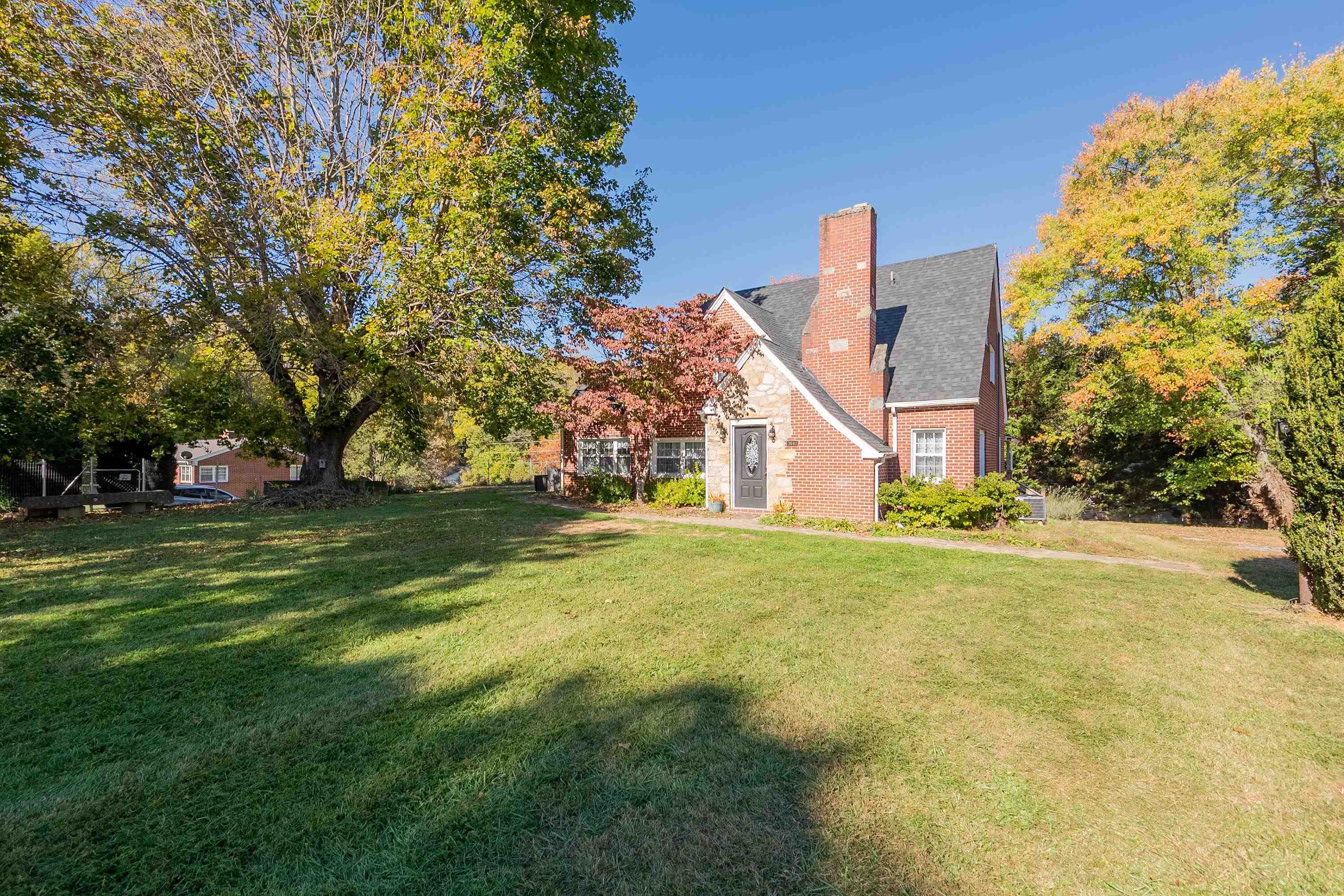 1001 Forest Hill Drive