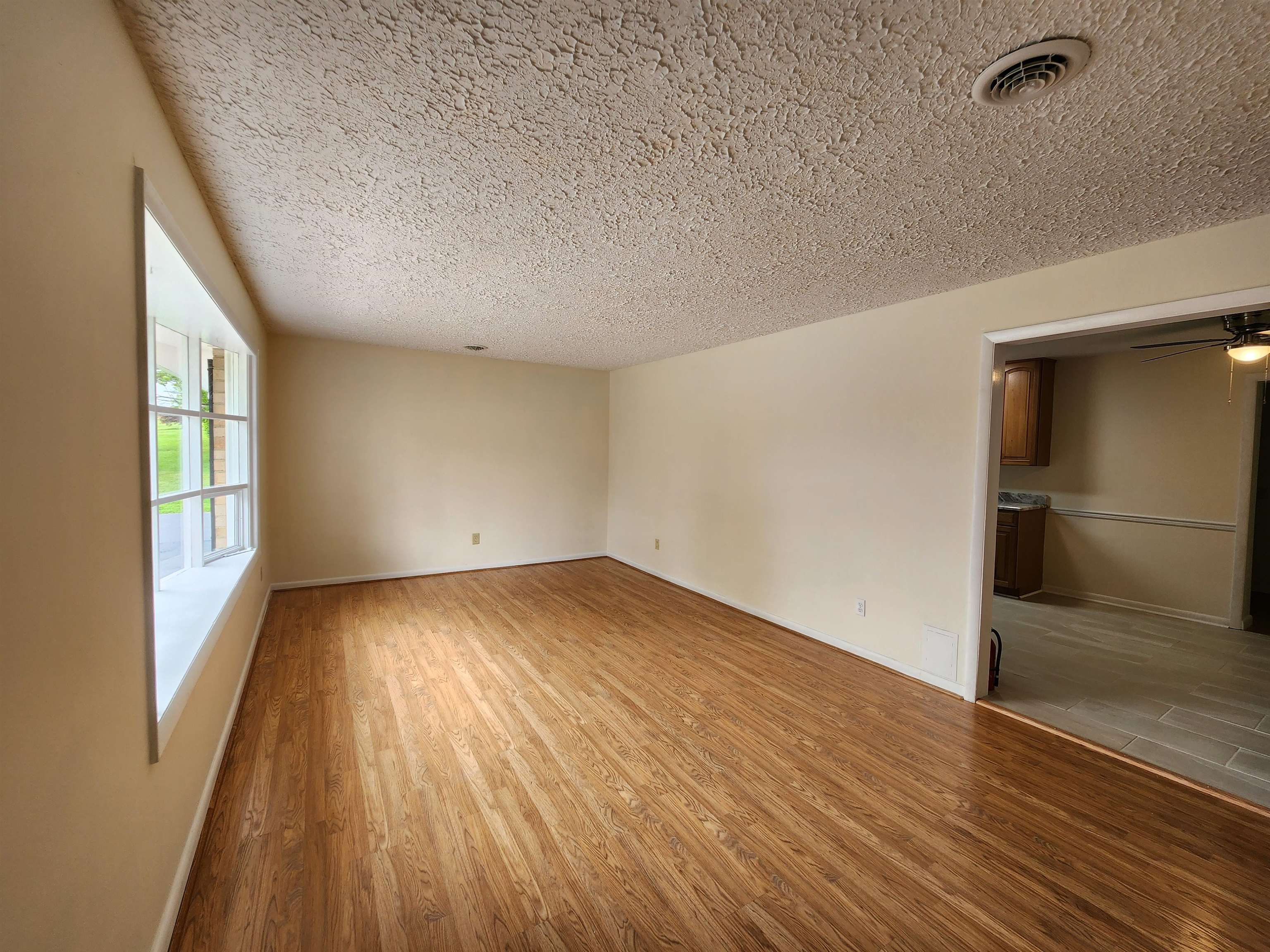 455 CHINQUAPIN Trail SE