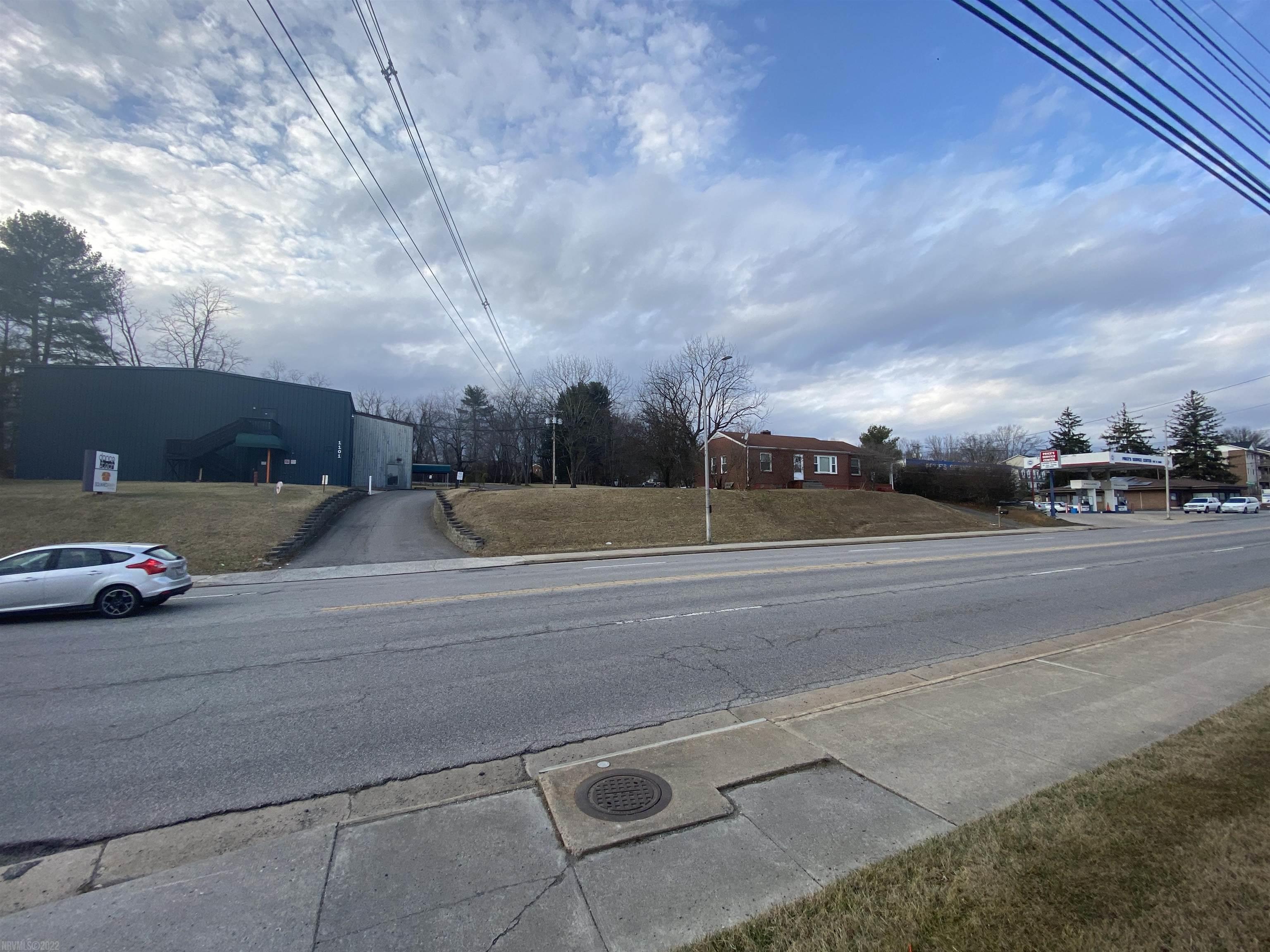 1107 N Main Street