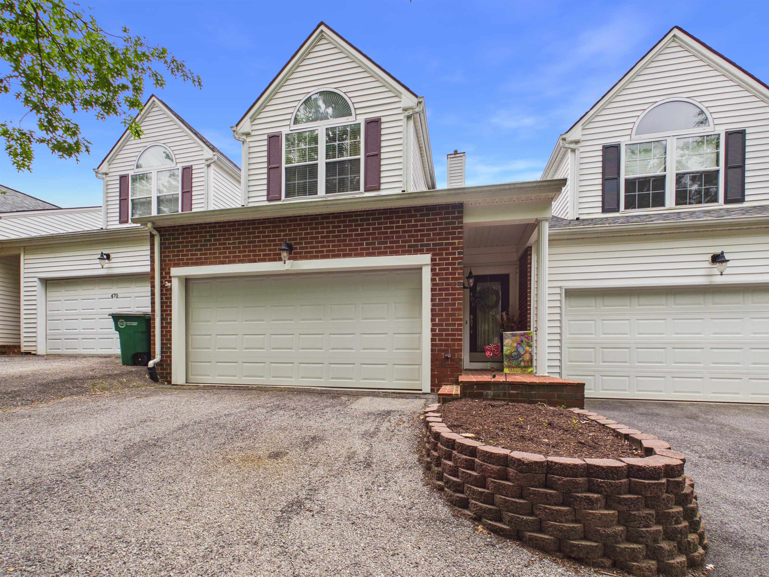 480 GOLD LEAF Drive