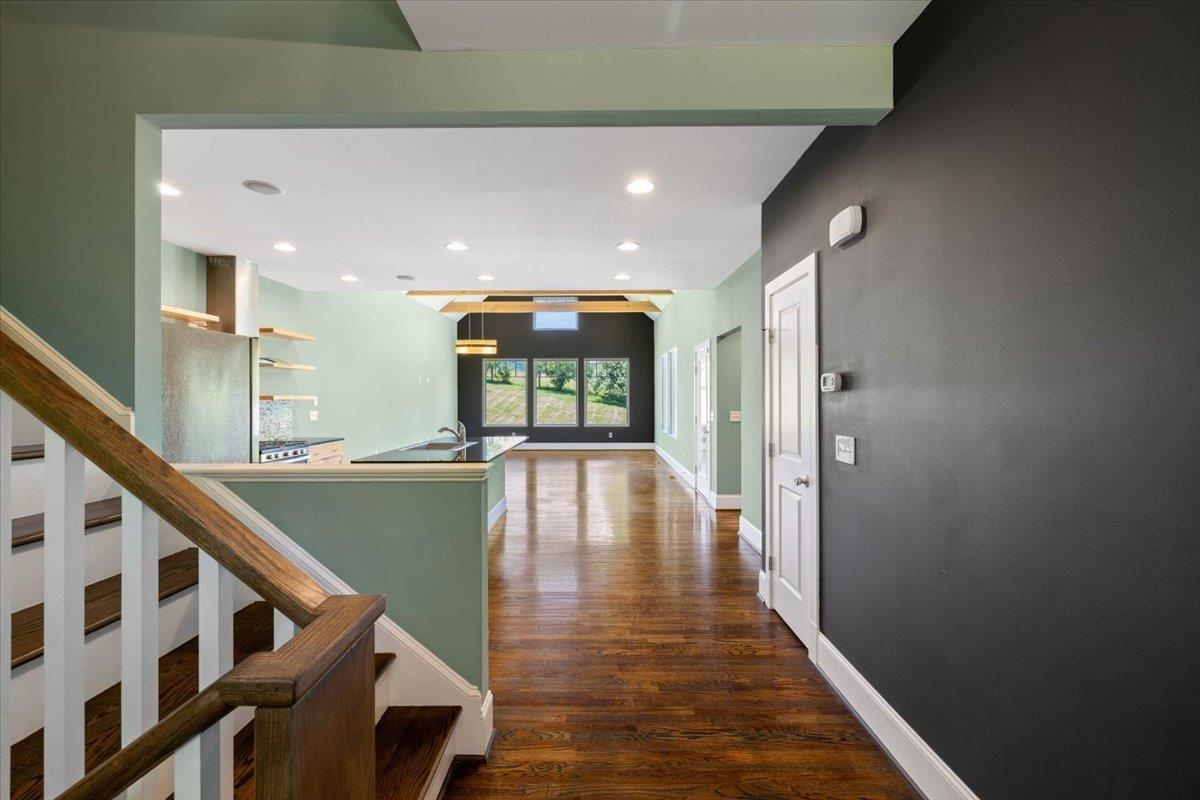 1202 Redbud Road