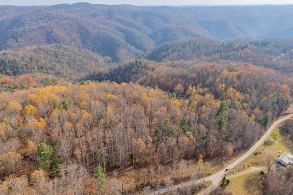 AUTUMN DR NE, COPPER HILL, VA 24079 - Image 7b1dd3dfbf5a7db8a545655a9499bb9b/957928024