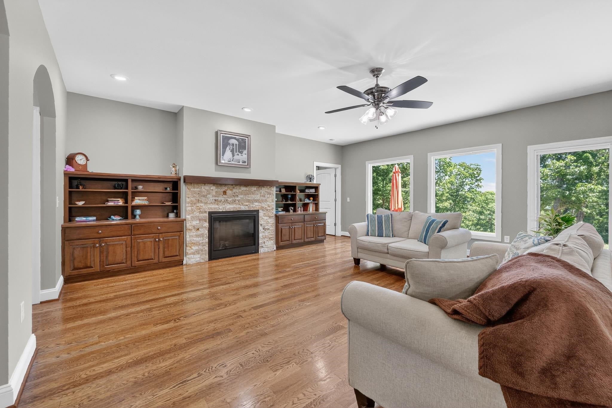 500 Quailwood Dr, Blacksburg, VA, 24060, USA, 5 Bedrooms Bedrooms, ,4 BathroomsBathrooms,Residential,Pending,500 Quailwood Dr,427441