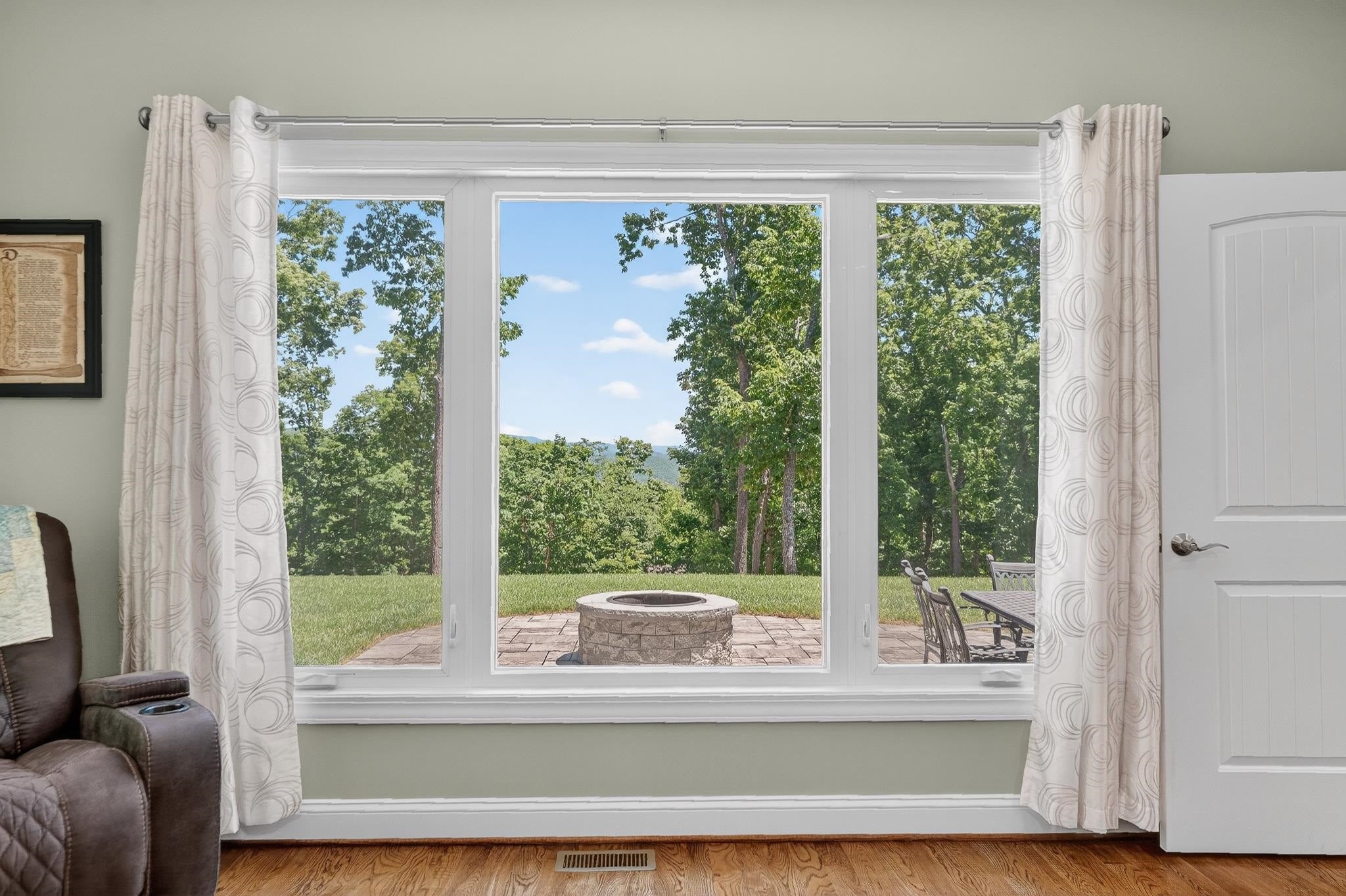 500 Quailwood Dr, Blacksburg, VA, 24060, USA, 5 Bedrooms Bedrooms, ,4 BathroomsBathrooms,Residential,Pending,500 Quailwood Dr,427441