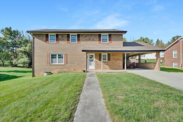 1307 HOPKINS DR, PULASKI, VA 24301 - Image 7ef79ea4bfea101ec4f33cc06b3aa7aa/3633196926