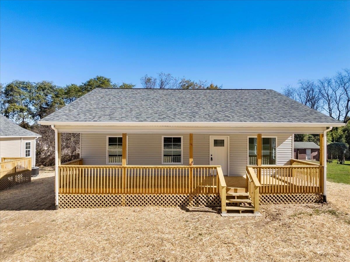 111 Ferry Court