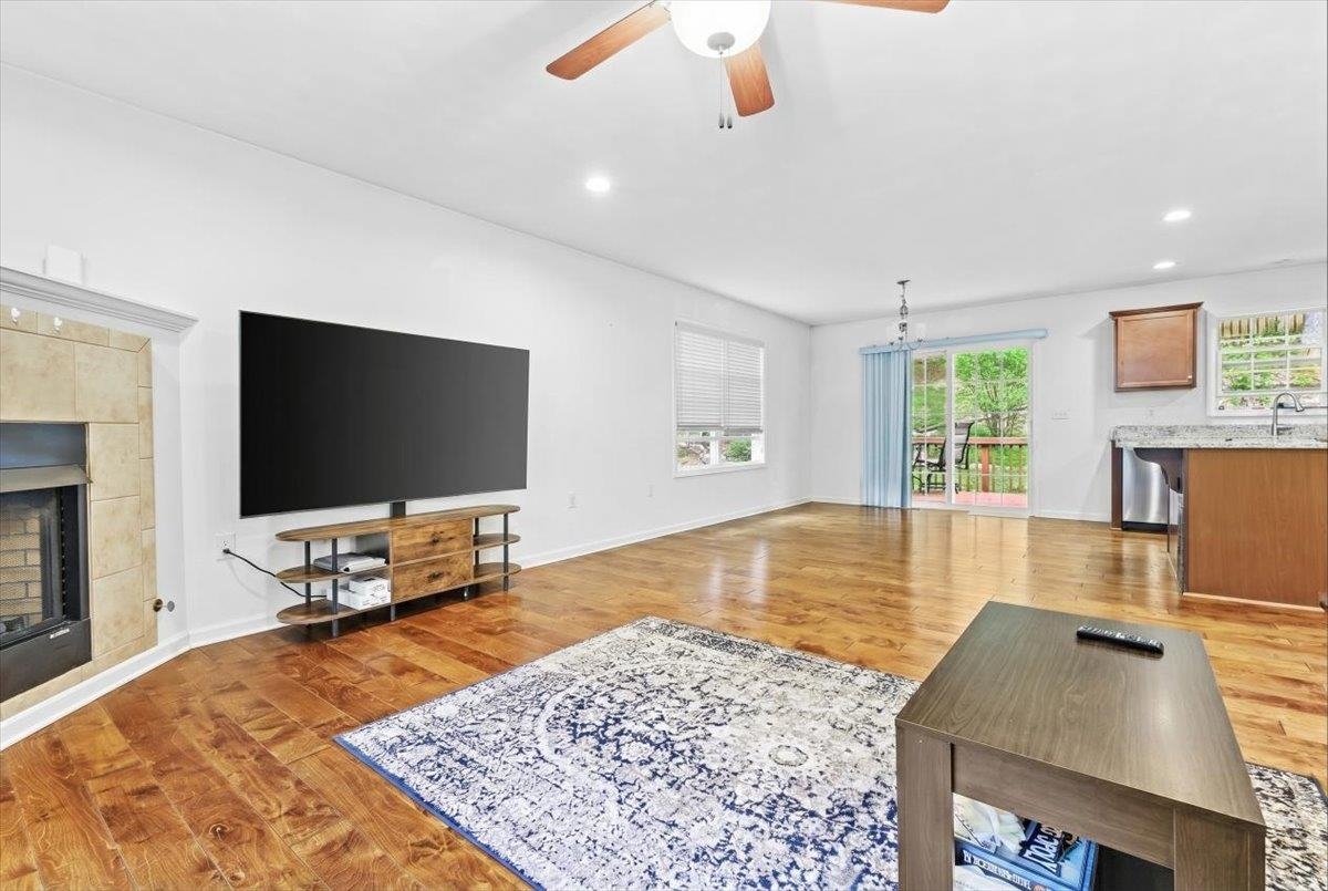 1048 St Claire Lane