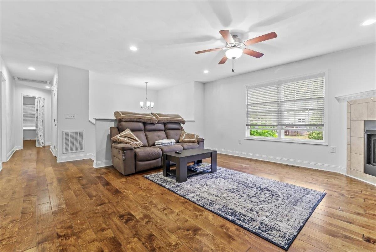 1048 St Claire Lane