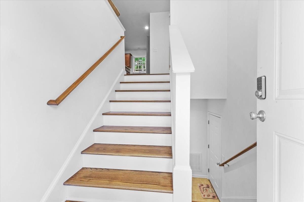 1048 St Claire Lane