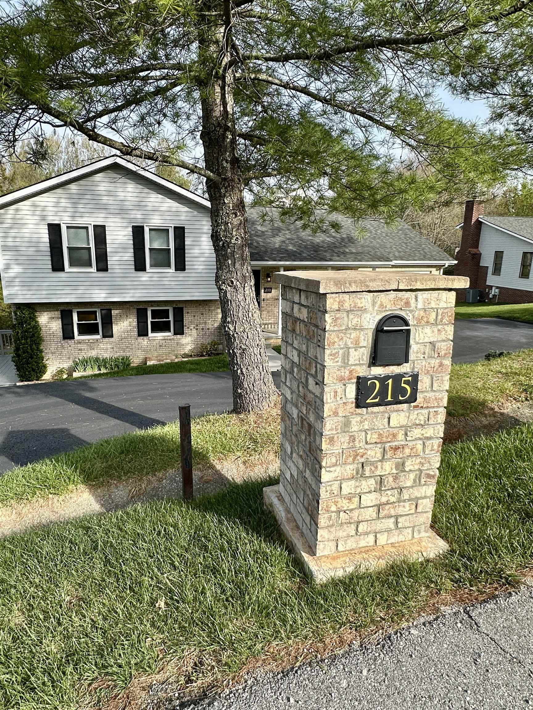 215 Morning Star Lane