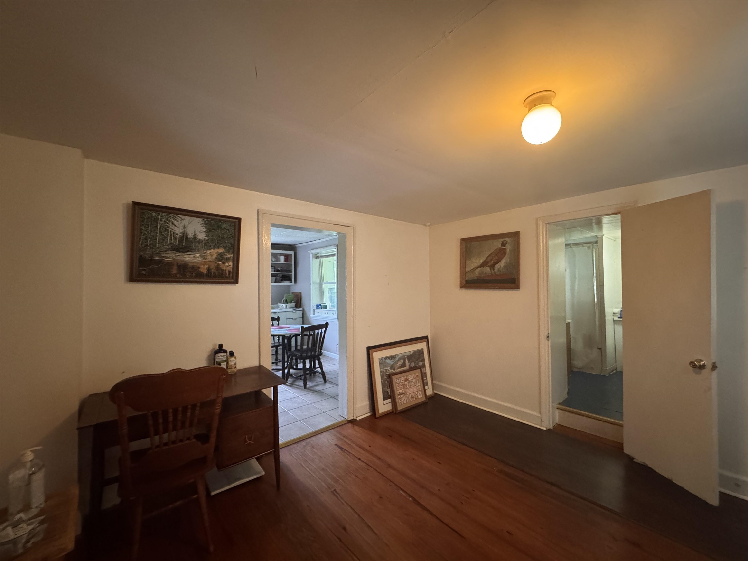 912 GILES Road