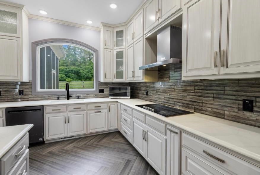 2075 Brooksfield Rd, Blacksburg, VA, 24060, USA, 5 Bedrooms Bedrooms, ,5 BathroomsBathrooms,Residential,Active,2075 Brooksfield Rd,428189