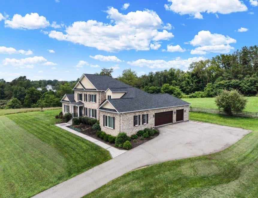 2075 Brooksfield Rd, Blacksburg, VA, 24060, USA, 5 Bedrooms Bedrooms, ,5 BathroomsBathrooms,Residential,Active,2075 Brooksfield Rd,428189