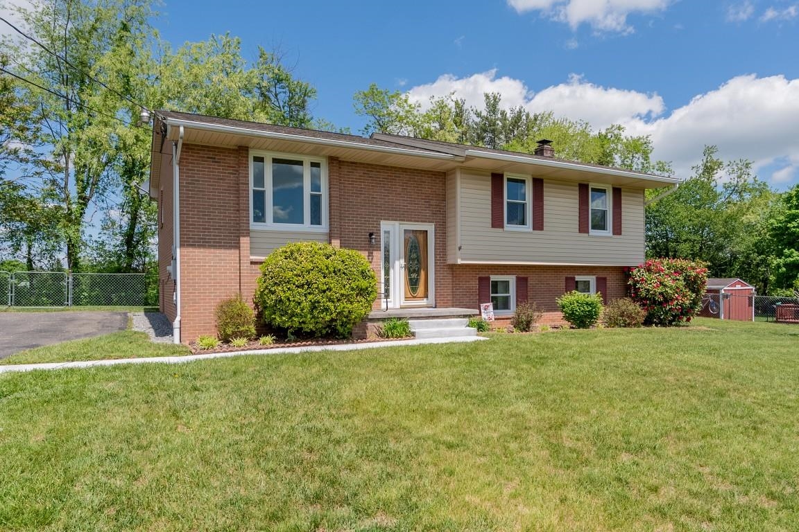 265 MULBERRY Drive