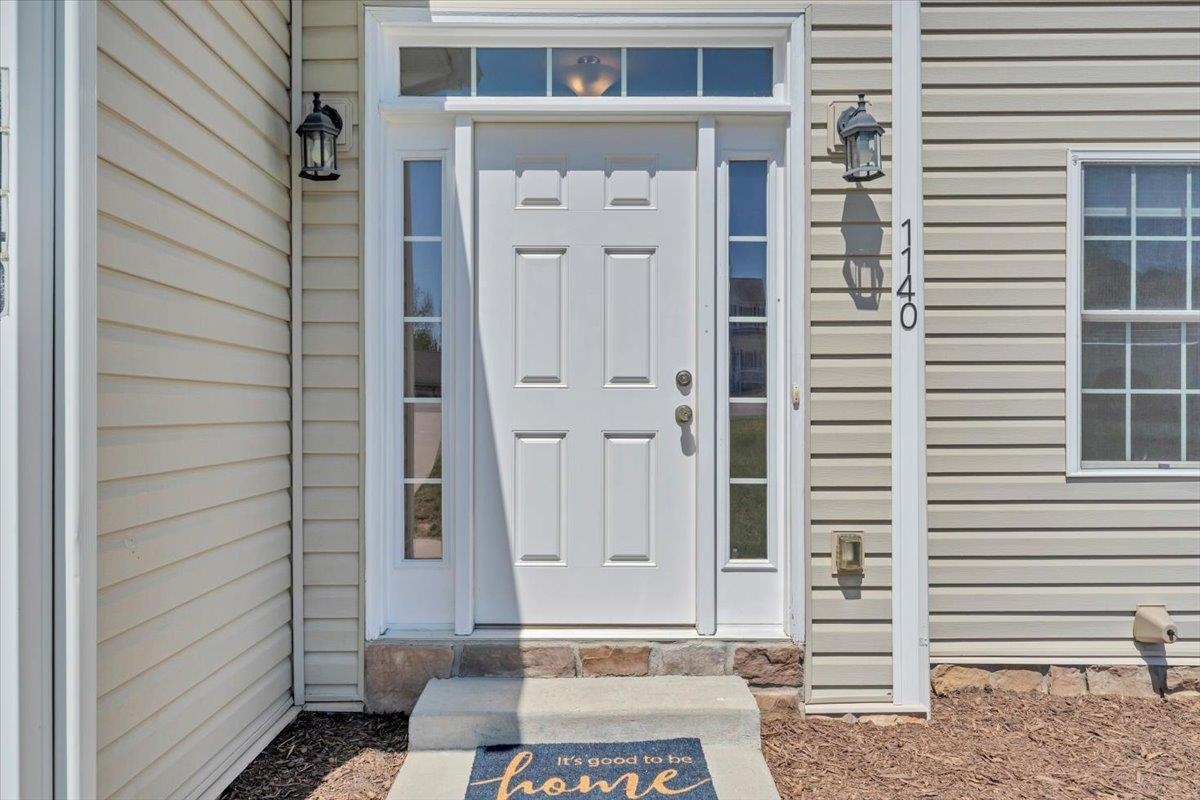 1140 Crosscreek Drive