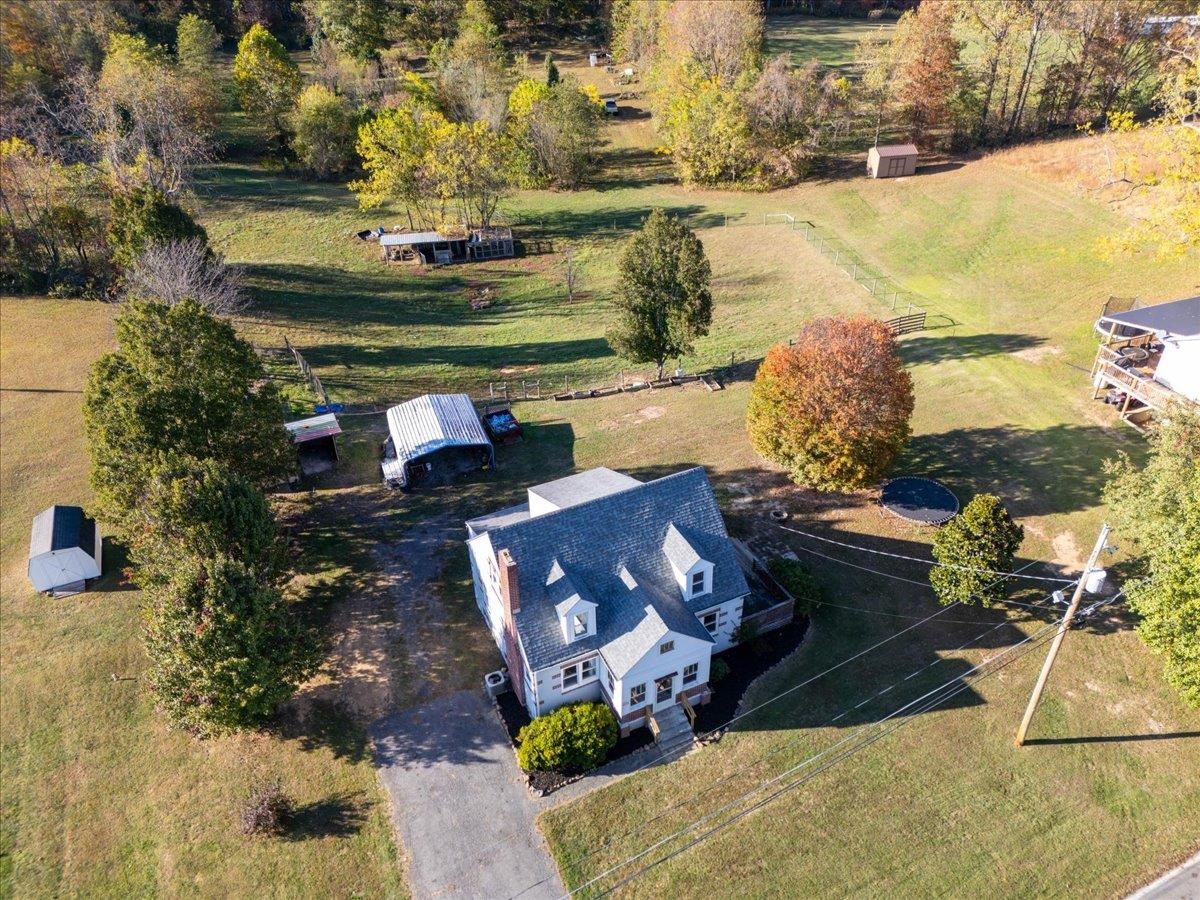 218 DOE CREEK Road