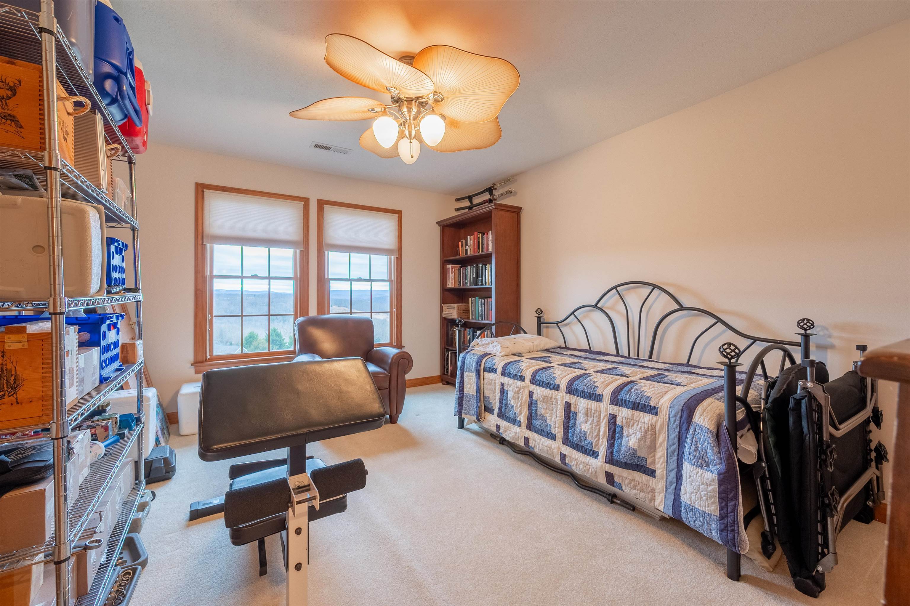 Pearisburg, Virginia 24134, United States, 4 Bedrooms Bedrooms, ,4 BathroomsBathrooms,Residential,Active,66961