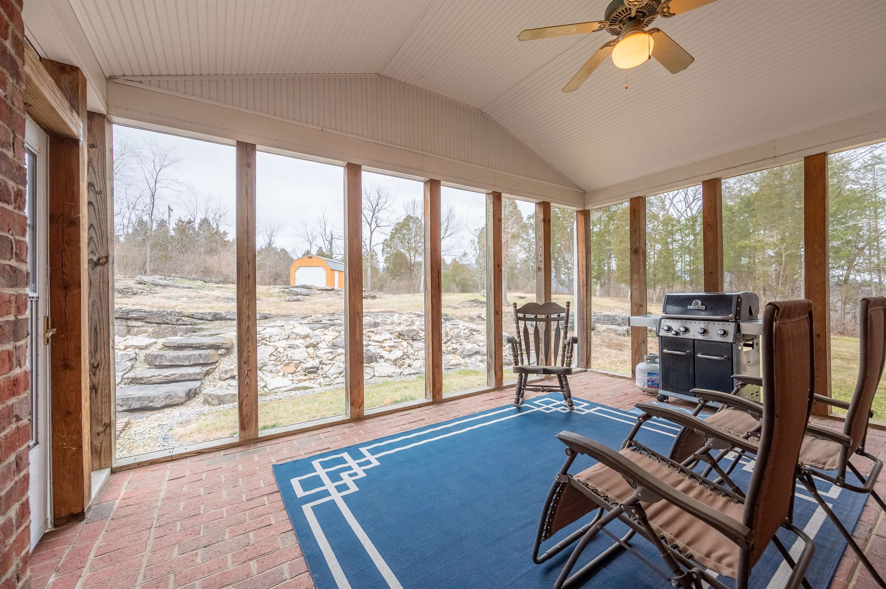 Pearisburg, Virginia 24134, United States, 4 Bedrooms Bedrooms, ,4 BathroomsBathrooms,Residential,Active,66961