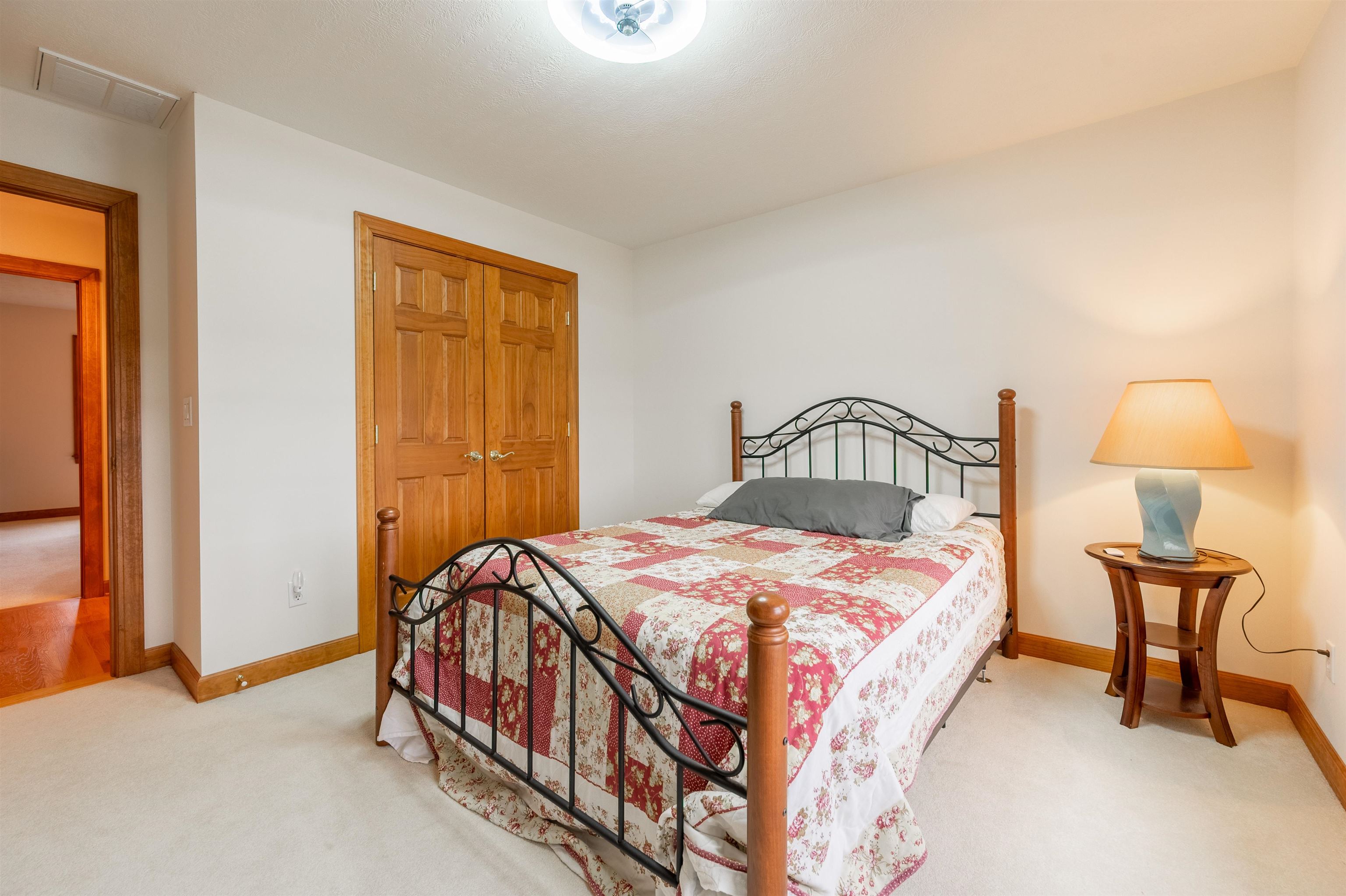 Pearisburg, Virginia 24134, United States, 4 Bedrooms Bedrooms, ,4 BathroomsBathrooms,Residential,Active,66961