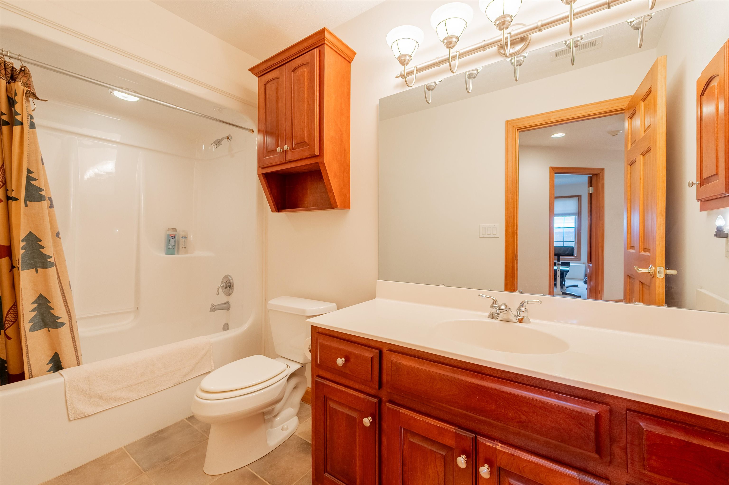 Pearisburg, Virginia 24134, United States, 4 Bedrooms Bedrooms, ,4 BathroomsBathrooms,Residential,Active,66961