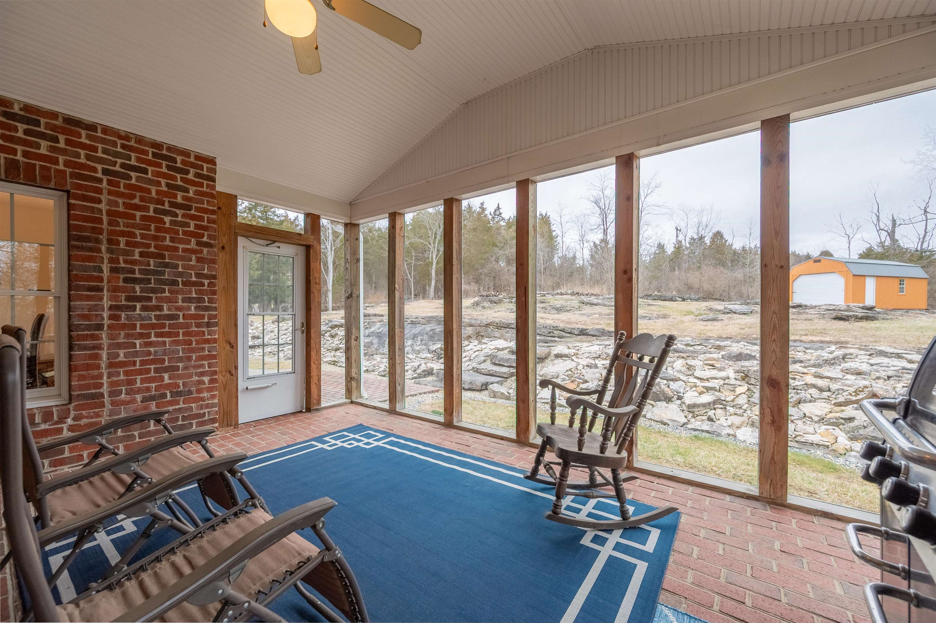 Pearisburg, Virginia 24134, United States, 4 Bedrooms Bedrooms, ,4 BathroomsBathrooms,Residential,Active,66961