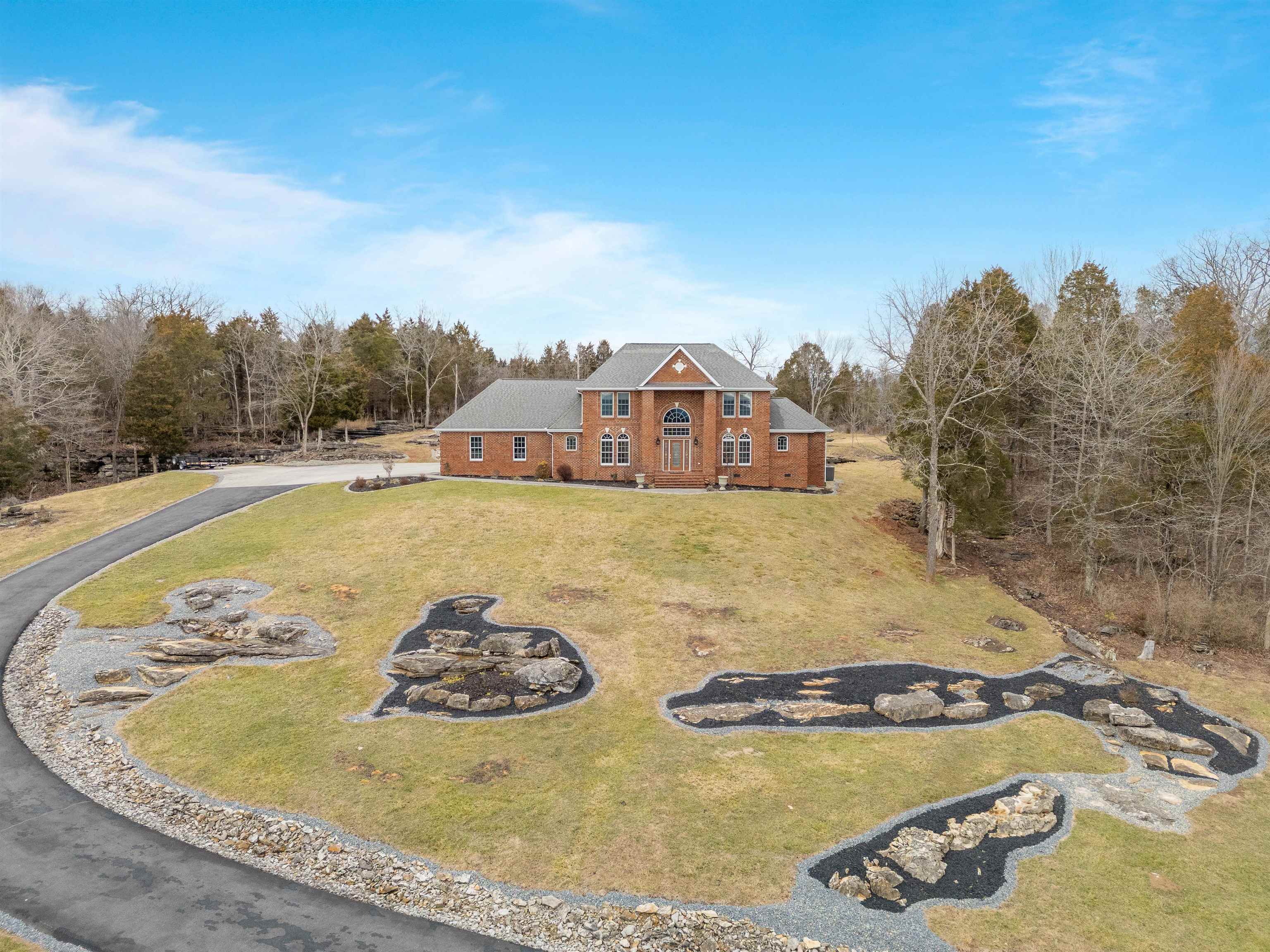 Pearisburg, Virginia 24134, United States, 4 Bedrooms Bedrooms, ,4 BathroomsBathrooms,Residential,Active,66961