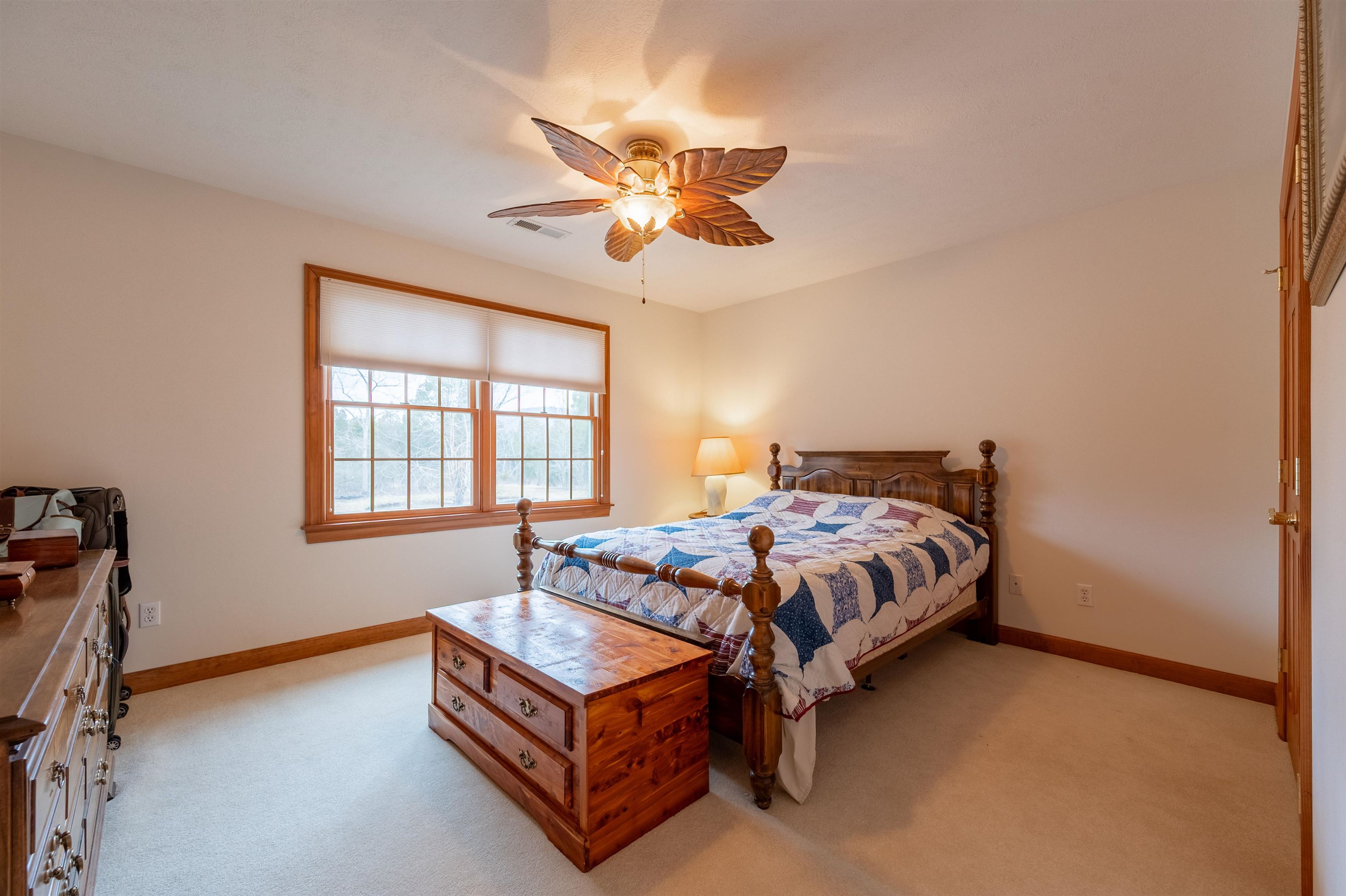 Pearisburg, Virginia 24134, United States, 4 Bedrooms Bedrooms, ,4 BathroomsBathrooms,Residential,Active,66961