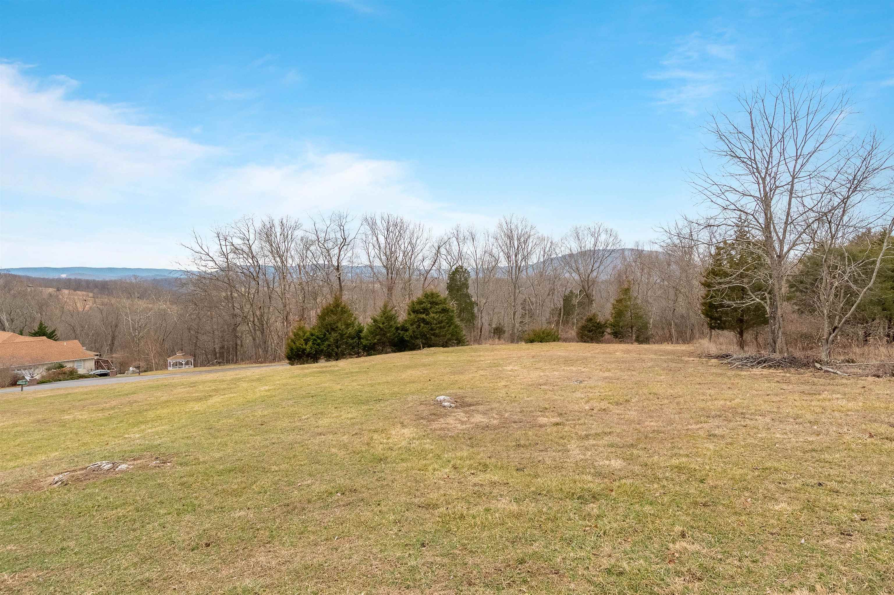 Pearisburg, Virginia 24134, United States, 4 Bedrooms Bedrooms, ,4 BathroomsBathrooms,Residential,Active,66961