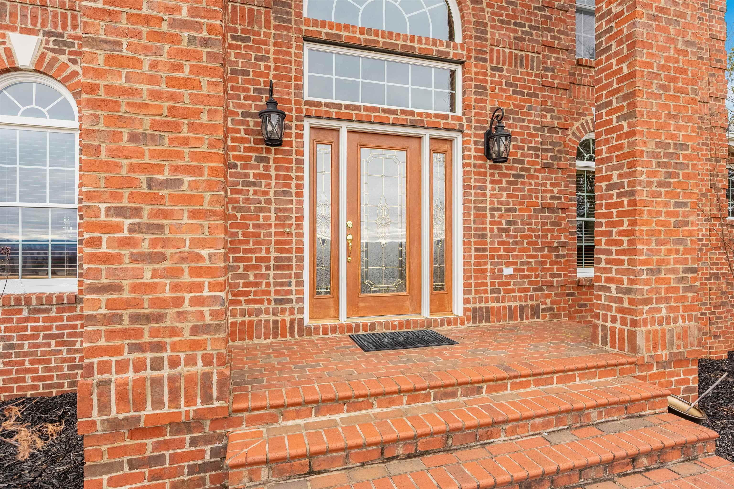 Pearisburg, Virginia 24134, United States, 4 Bedrooms Bedrooms, ,4 BathroomsBathrooms,Residential,Active,66961