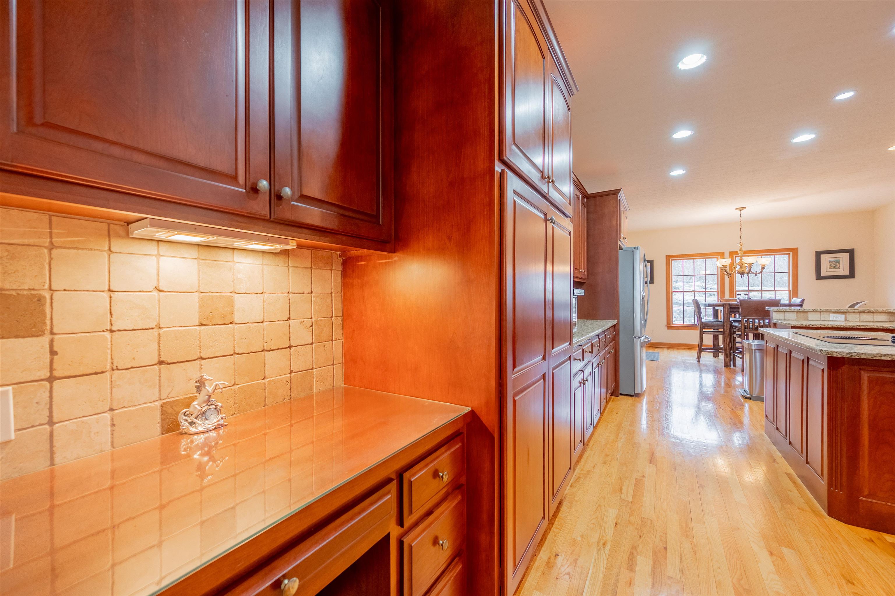 Pearisburg, Virginia 24134, United States, 4 Bedrooms Bedrooms, ,4 BathroomsBathrooms,Residential,Active,66961