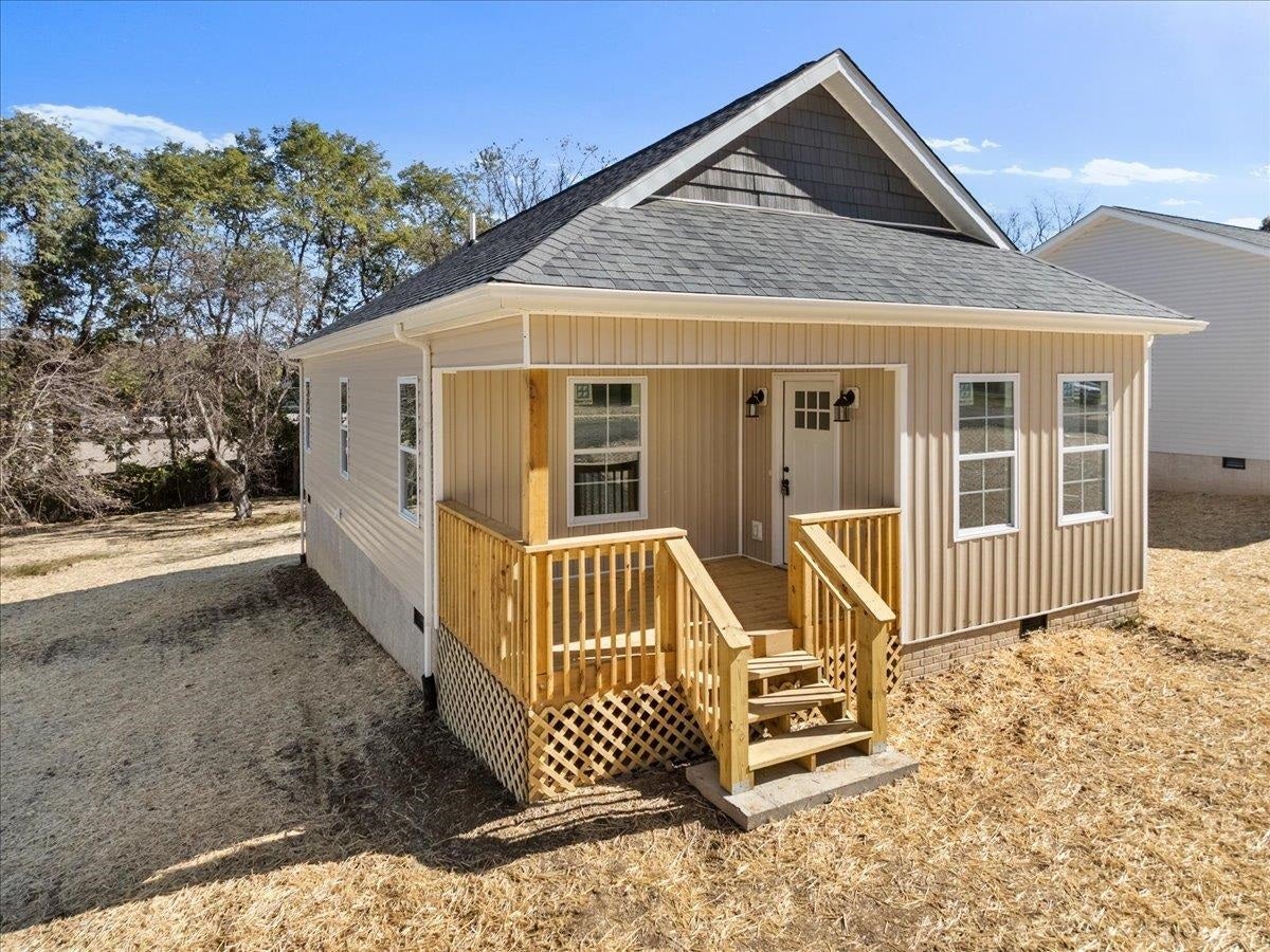115 Ferry Court