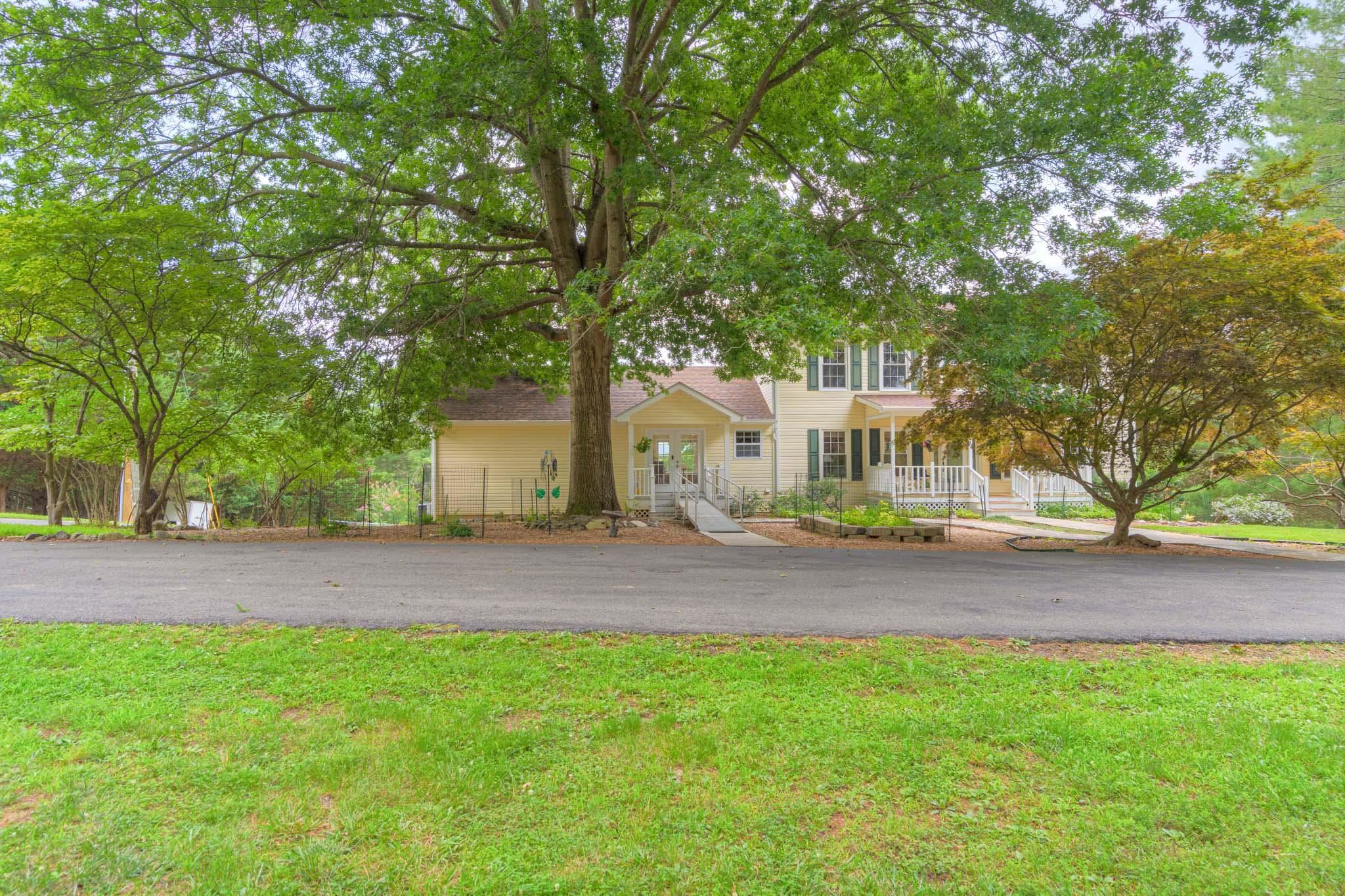 6020 LYONS Road