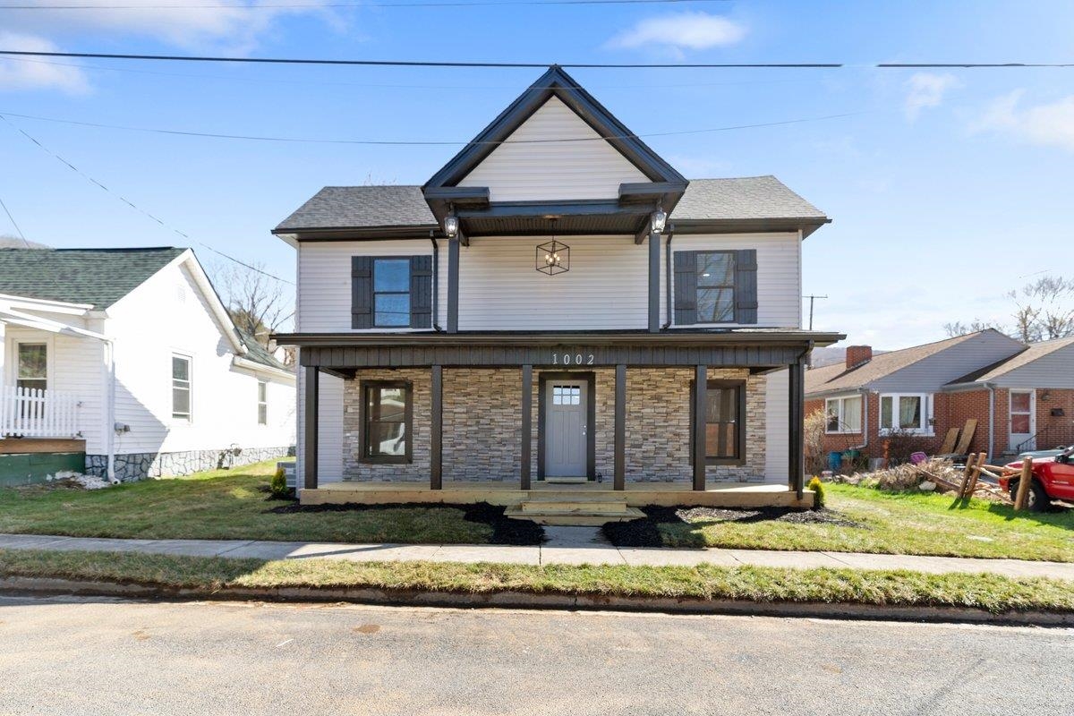 1002 Wolf Street