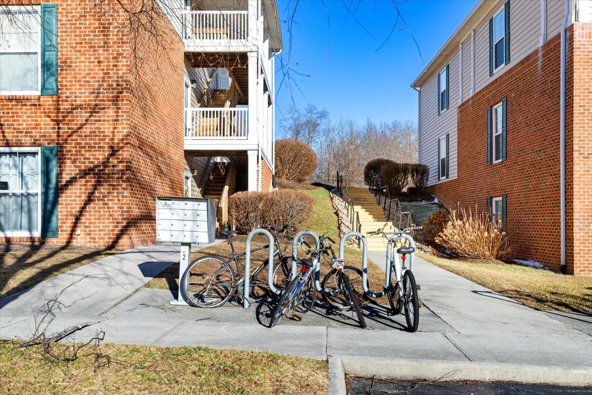 215 S KNOLLWOOD Drive 4202
