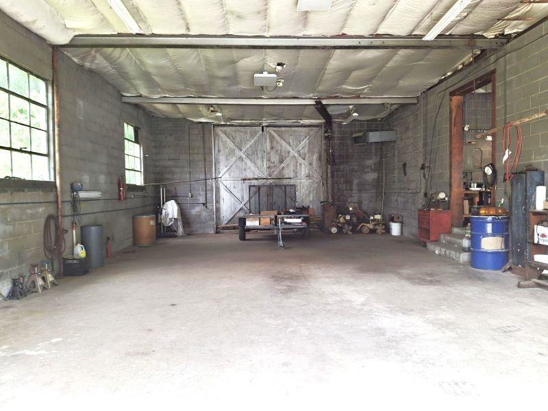 319A Poplar Street