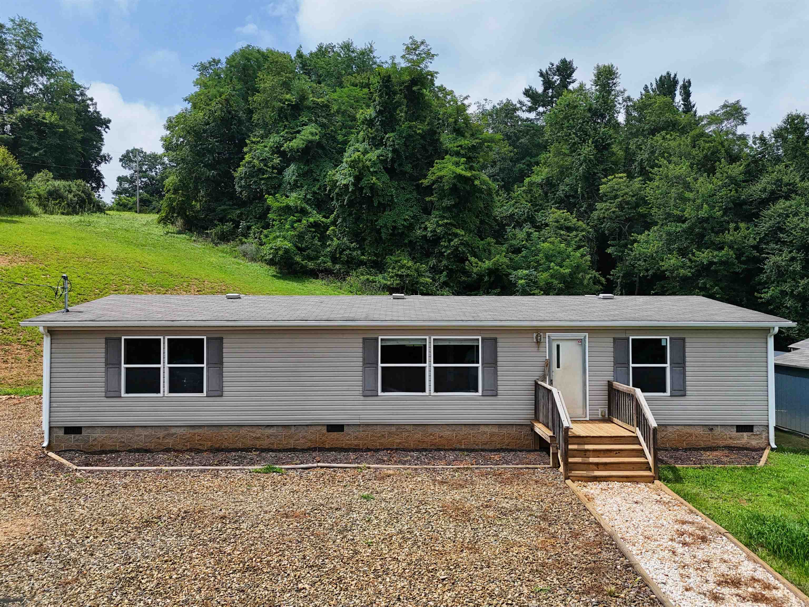 3767 Franklin Pike SE