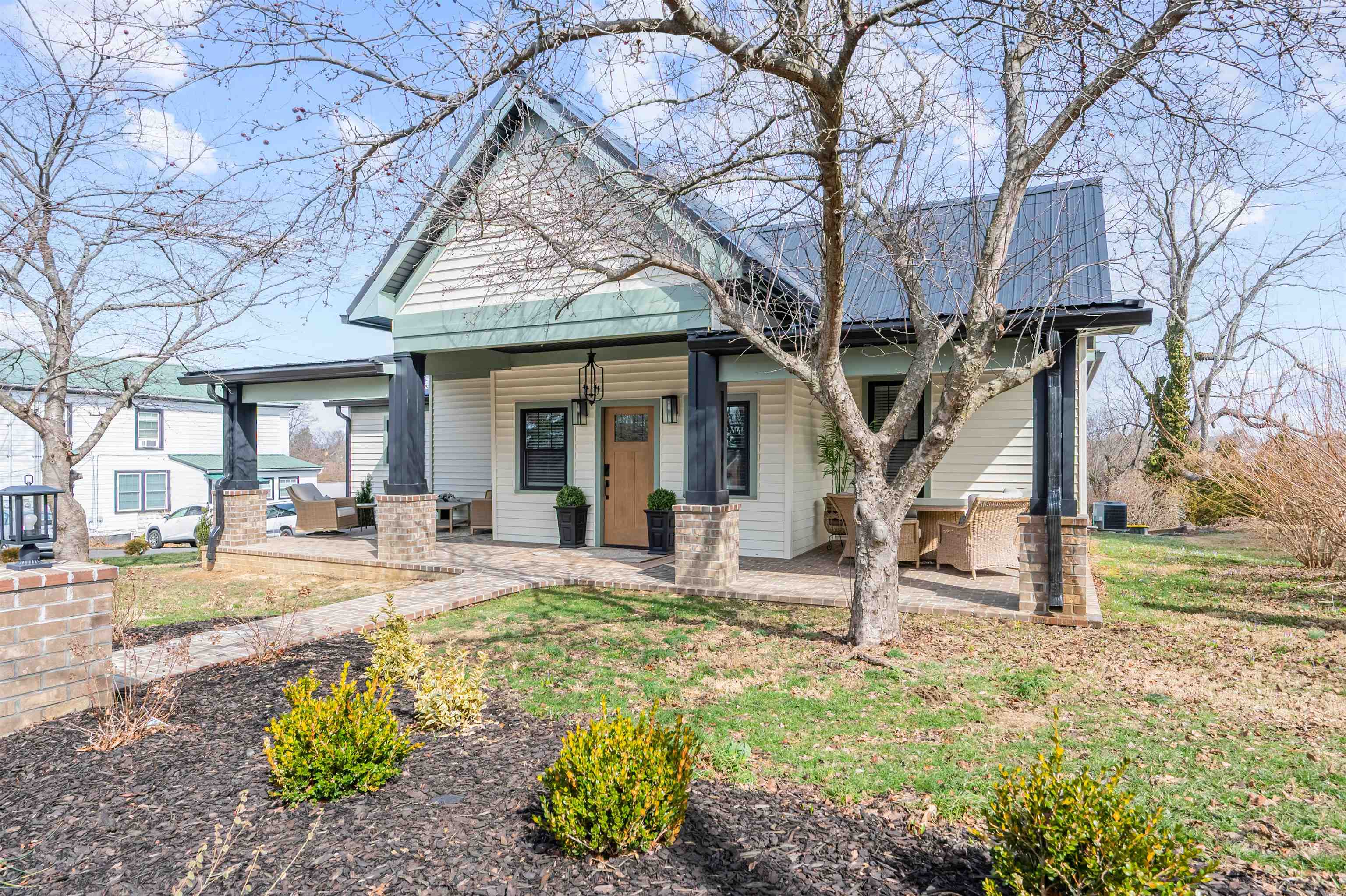 200 S Franklin Street