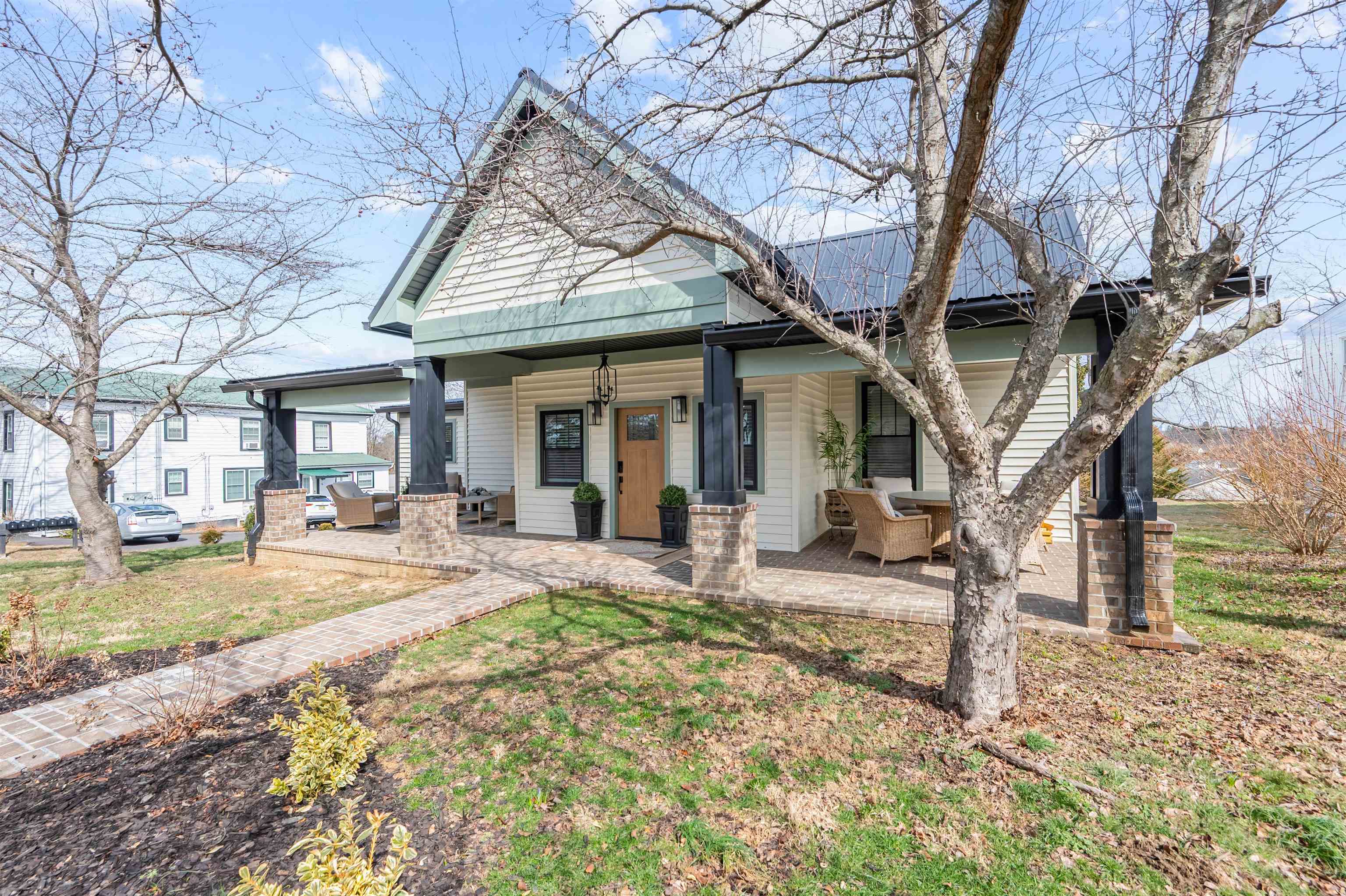 200 S Franklin Street