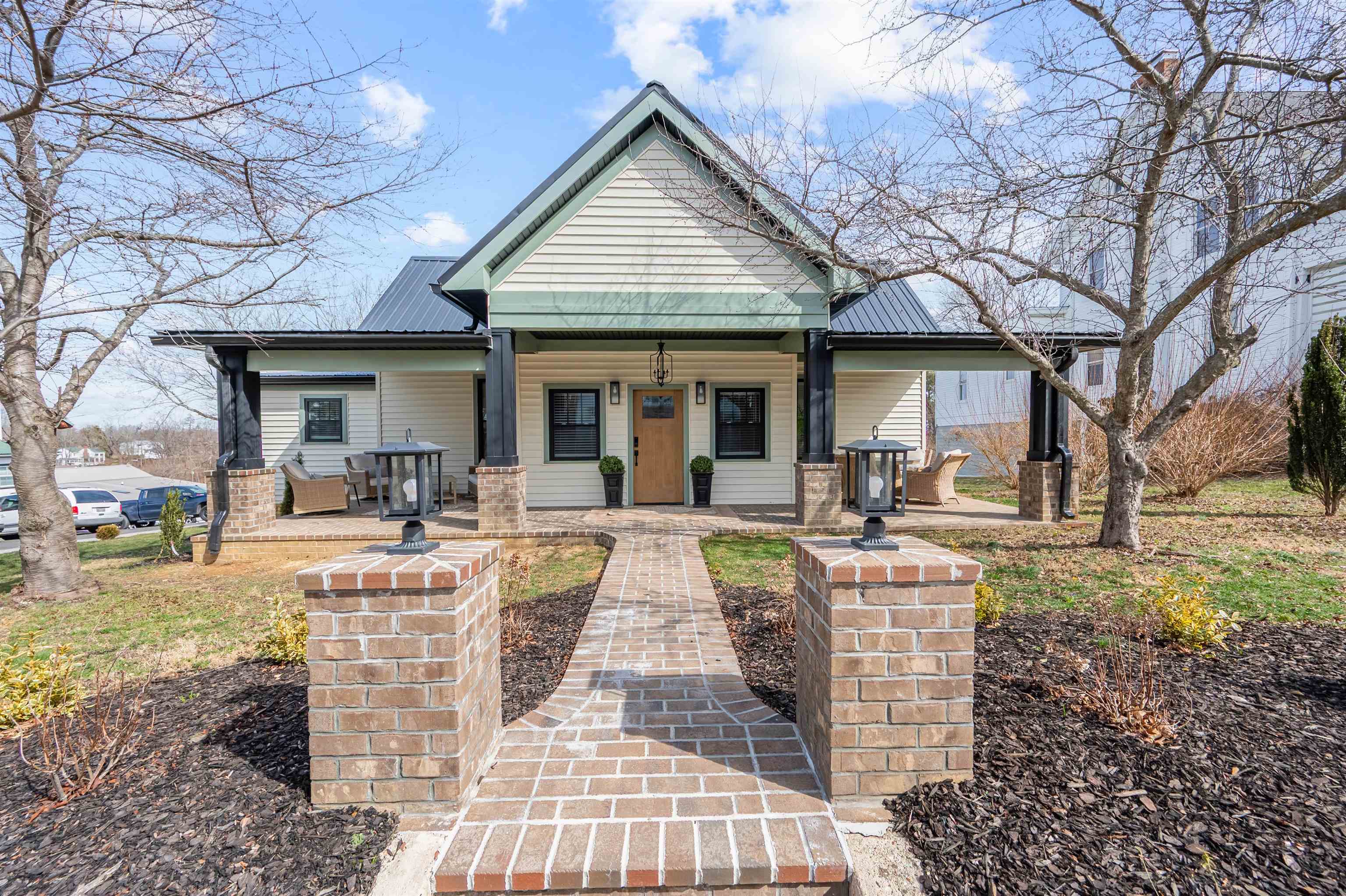 200 S Franklin Street