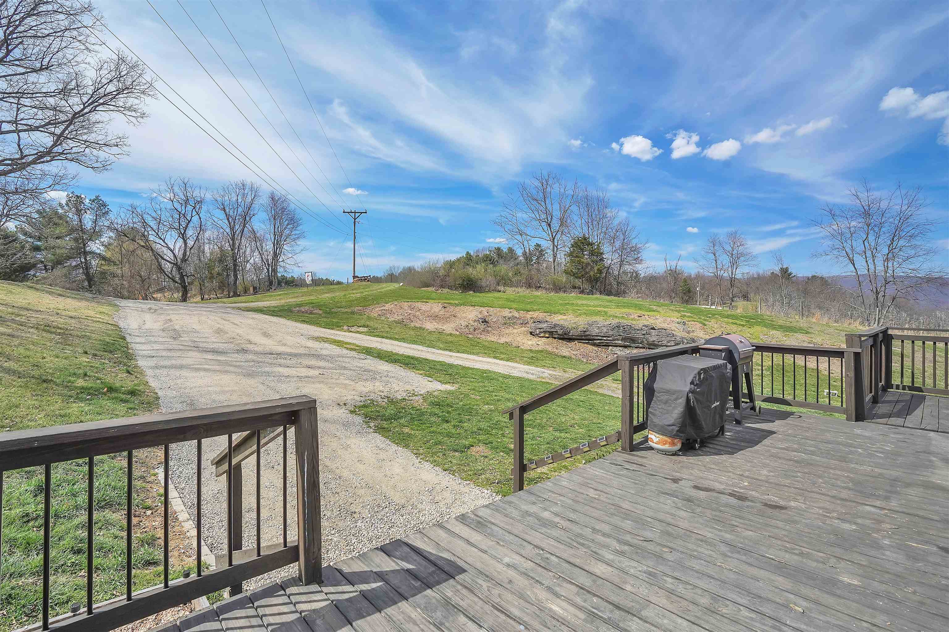 109 OAKVIEW Lane