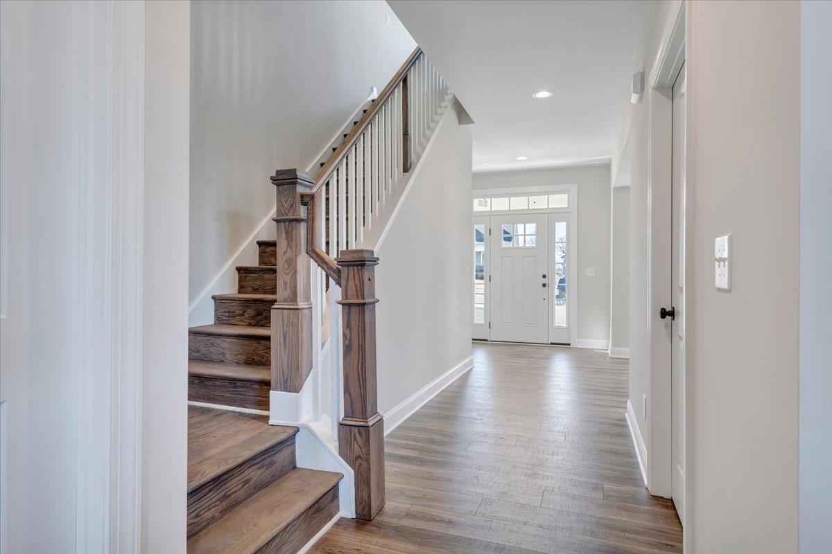 985 Round Meadow Drive