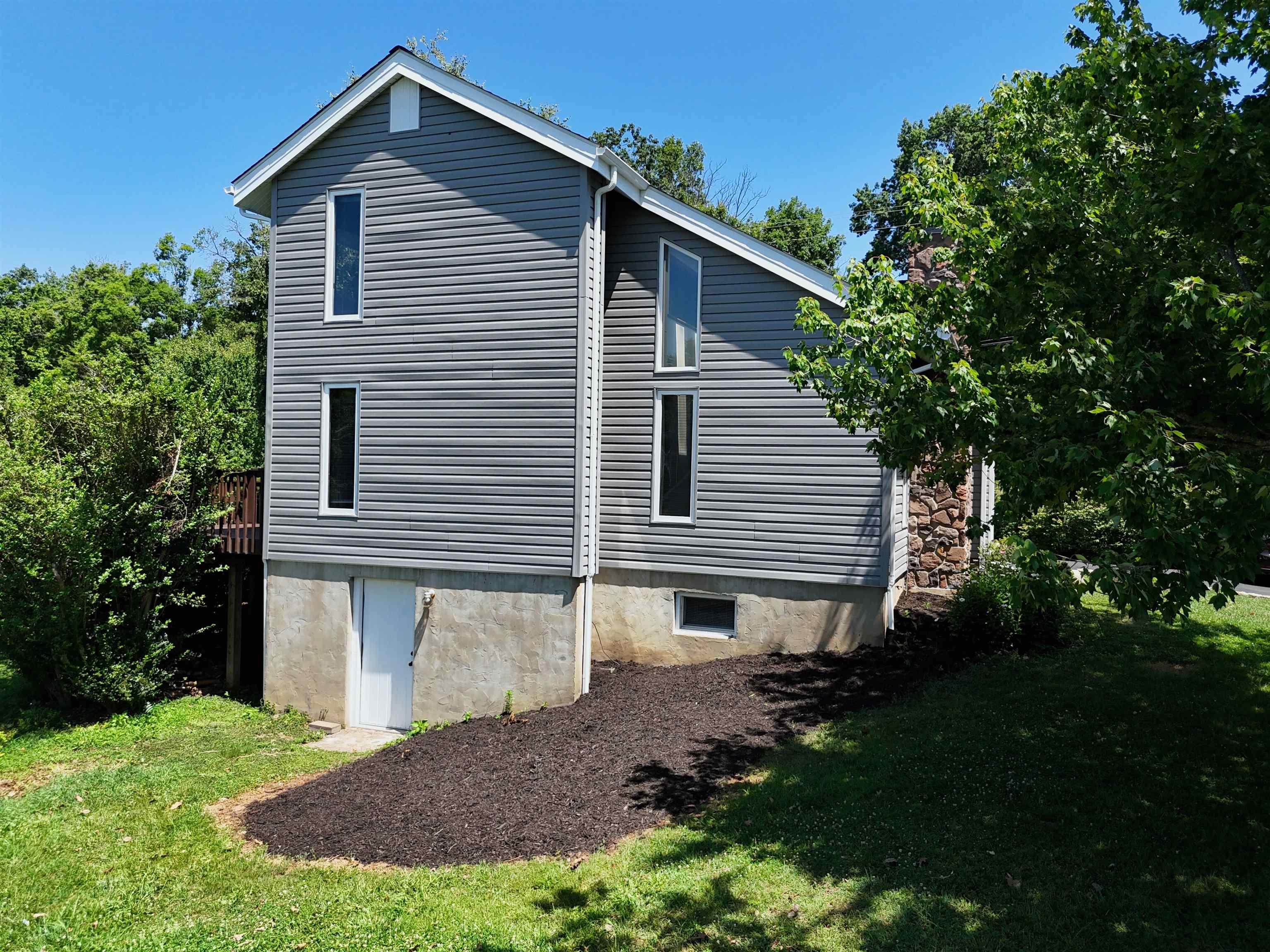 20 Howery Street