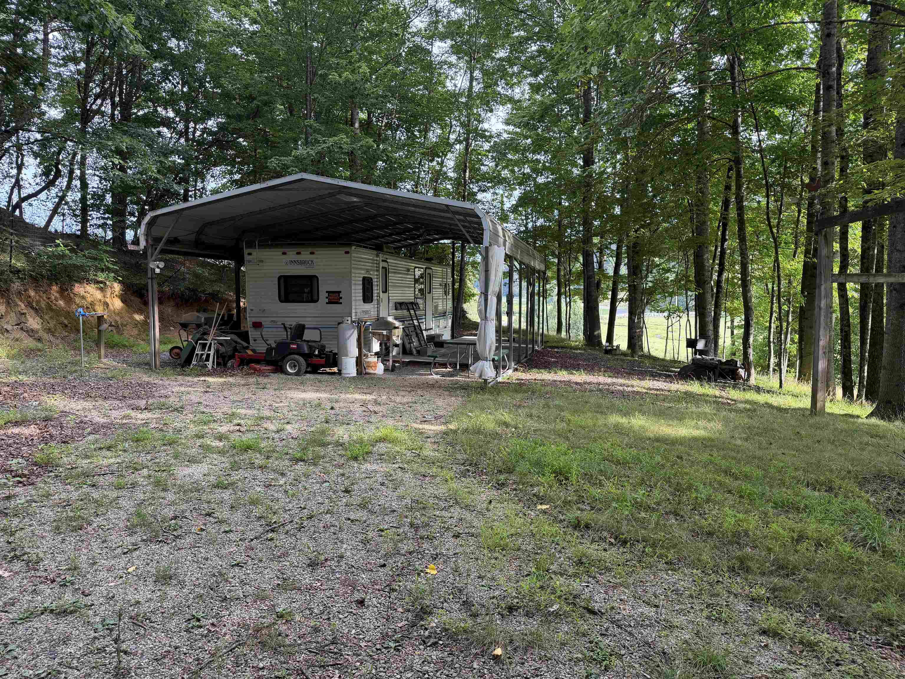 1501 Woods Gap Road
