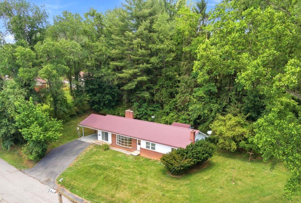 306 Crile Lane