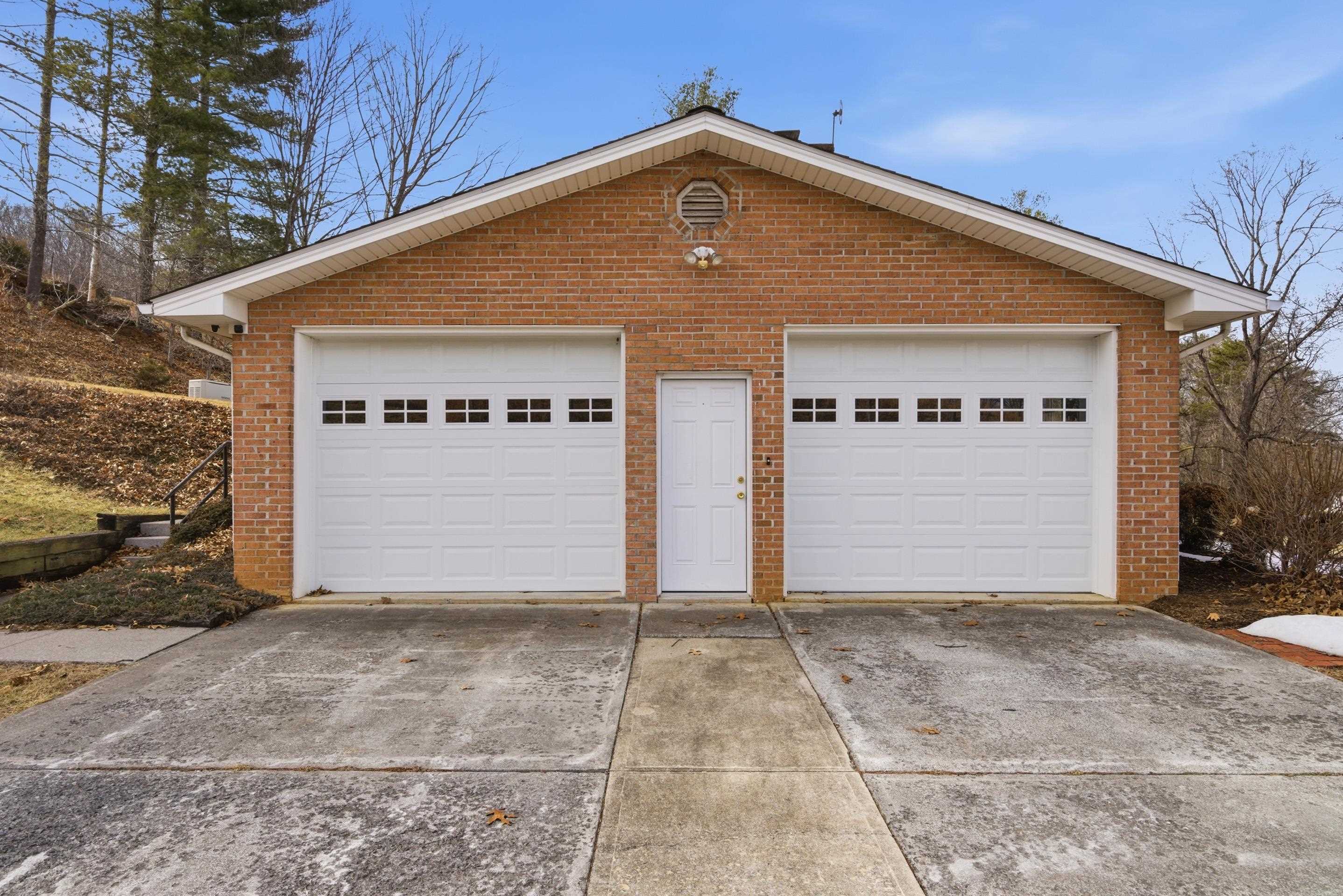 5725 Graysontown Road