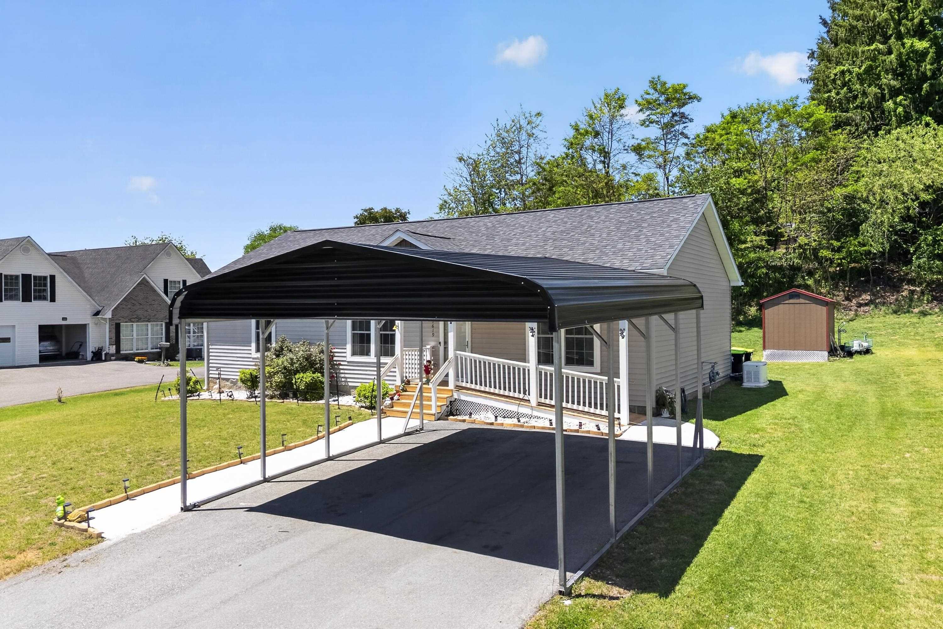 1619 Smith Lane